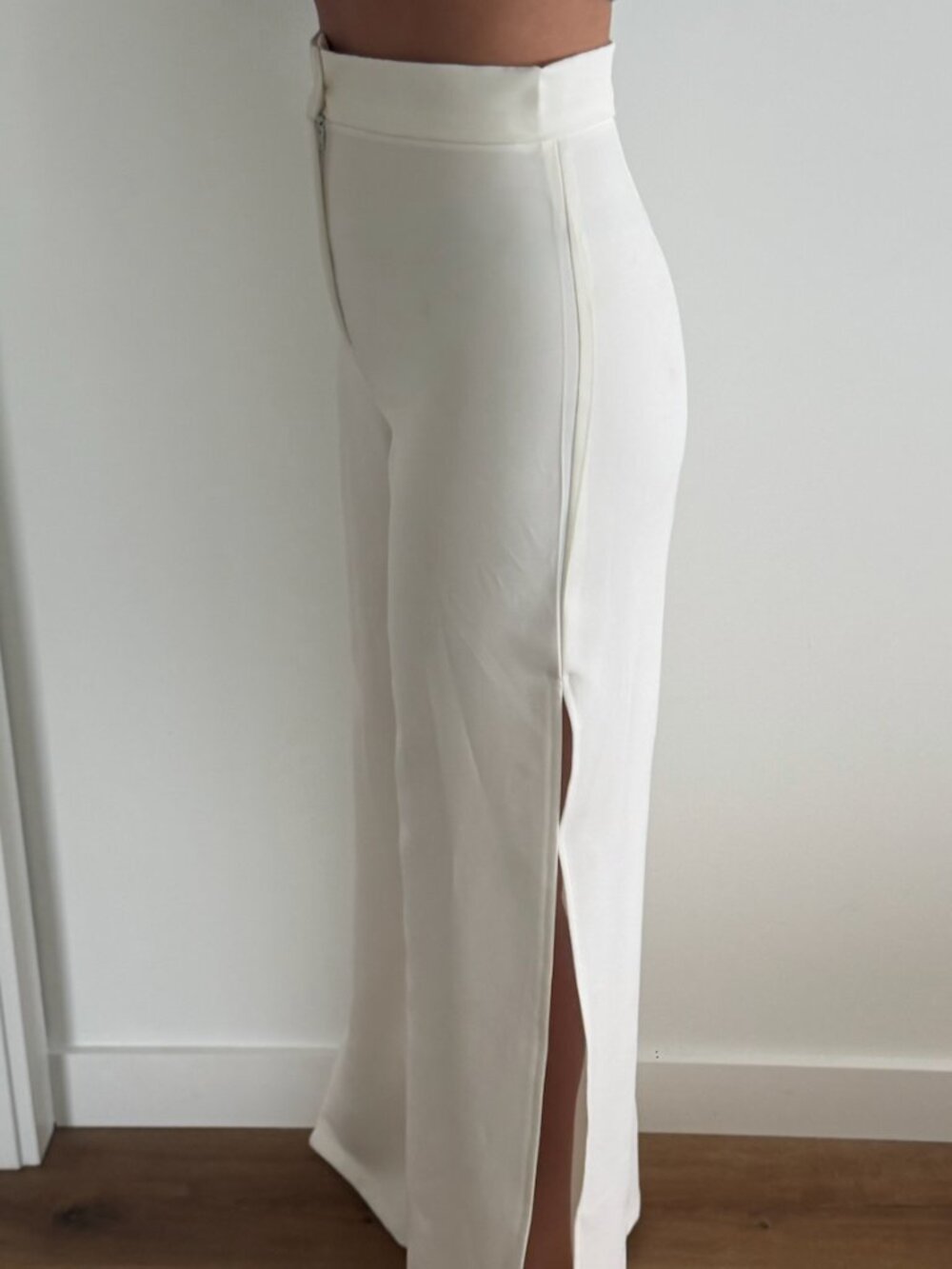 Flared Open Pants - Picture 3 of 4